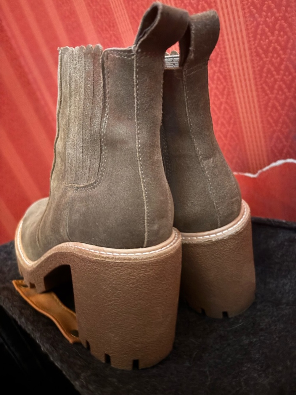 Suede Chunky Heel Chelsea Boot - Army Green - Picture 3 of 3
